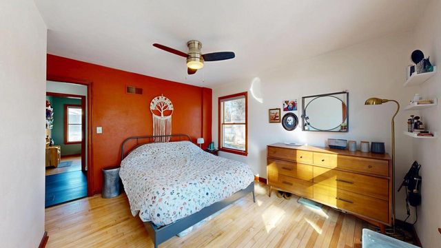 560 Court ROAD, Onalaska, WI 54650