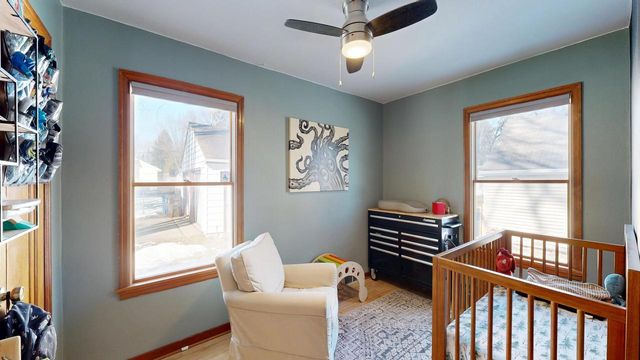 560 Court ROAD, Onalaska, WI 54650