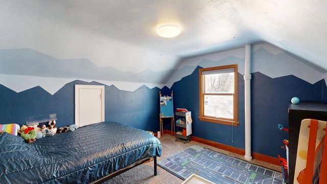 560 Court ROAD, Onalaska, WI 54650