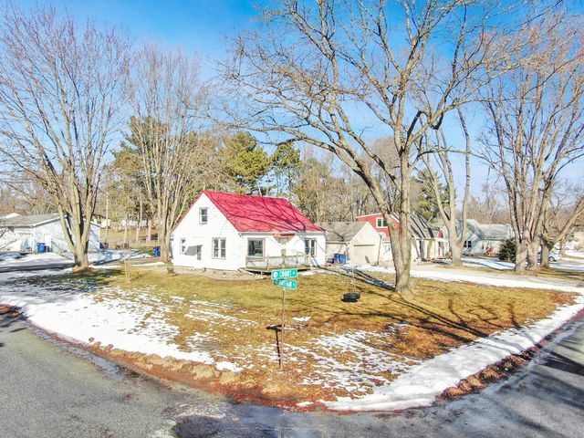 560 Court ROAD, Onalaska, WI 54650