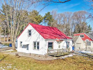 560 Court ROAD, Onalaska, WI 54650