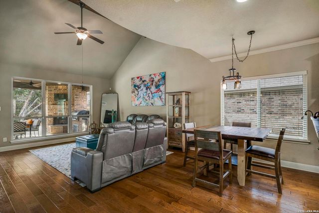 28402 Joanie Kay, San Antonio, TX 78260