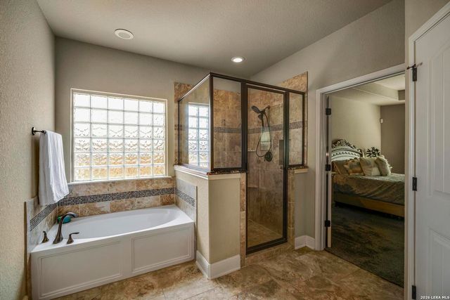 28402 Joanie Kay, San Antonio, TX 78260