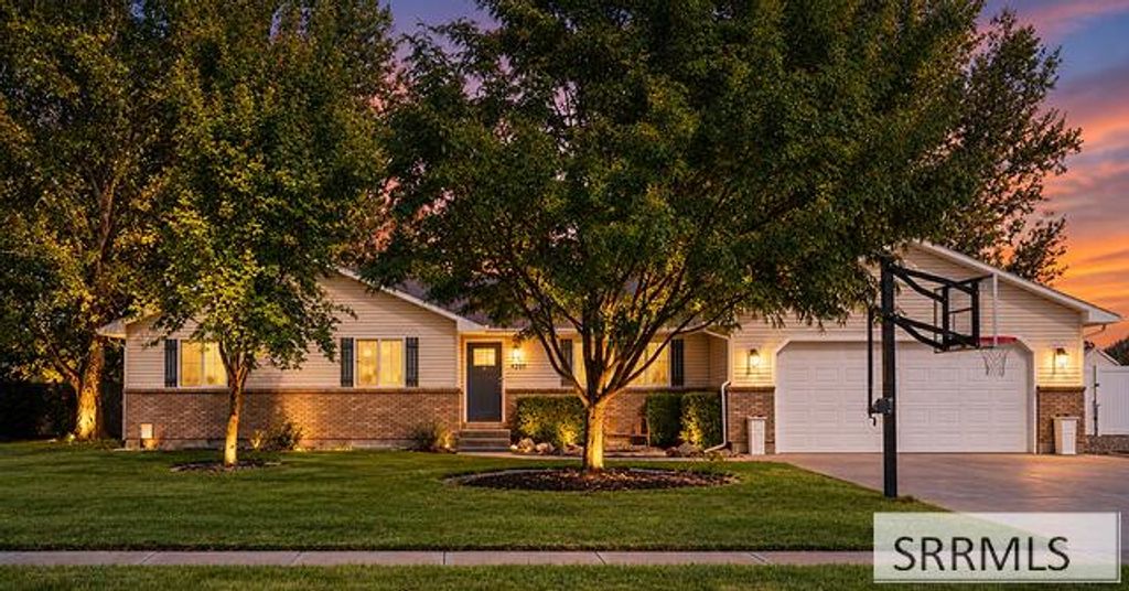 4207 E Clarkston Court, Idaho Falls, ID 83401