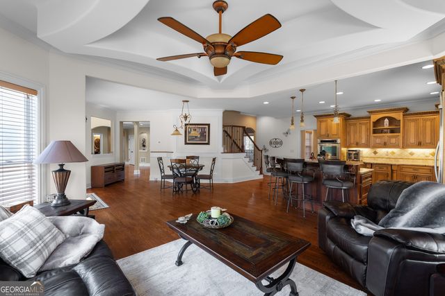 525 Waters Way, Fayetteville, GA 30215