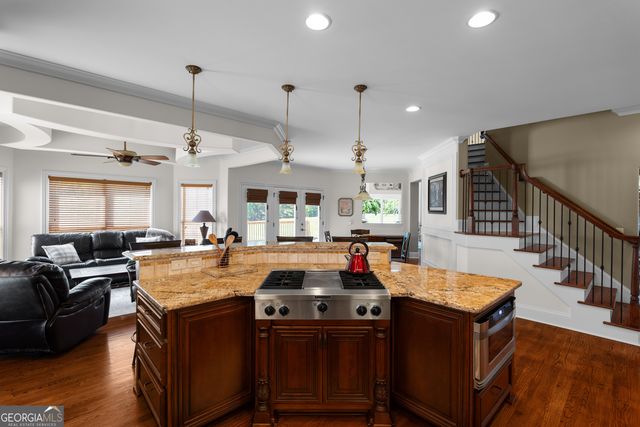 525 Waters Way, Fayetteville, GA 30215