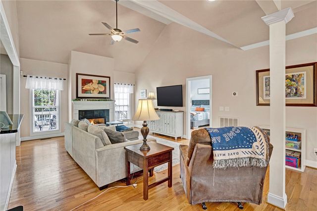 29 Hidden Springs Lane, Taylors, SC 29687