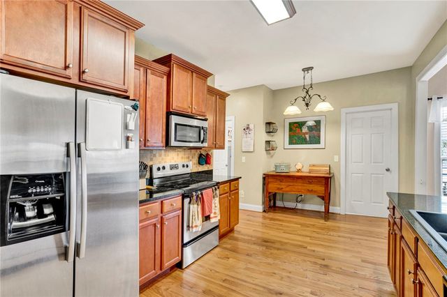 29 Hidden Springs Lane, Taylors, SC 29687