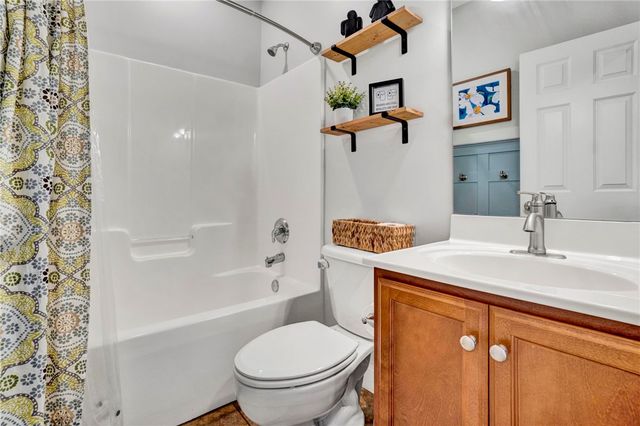 29 Hidden Springs Lane, Taylors, SC 29687