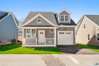 29 Ivy Hill Road 29, Waterford, CT 06385