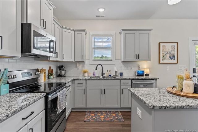 137 Vorster Road, Raeford, NC 28376