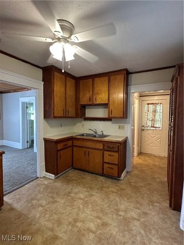 2134 7th Street SW, Akron, OH 44314