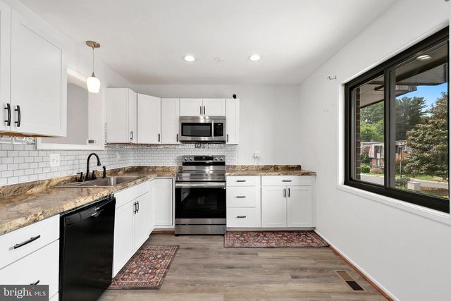 9507 FERN HOLLOW WAY, Montgomery Village, MD 20886