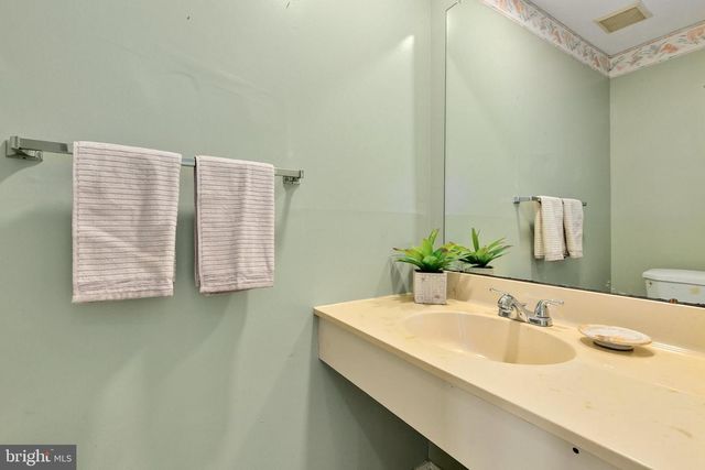 9507 FERN HOLLOW WAY, Montgomery Village, MD 20886