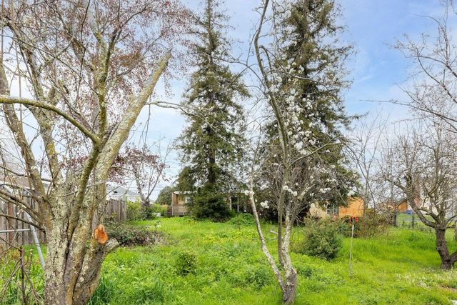 4800 Hilltop Dr, El Sobrante, CA 94803