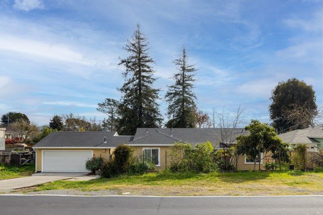 4800 Hilltop Dr, El Sobrante, CA 94803