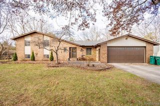 5333 Waterford Road, Clarkston, MI 48346