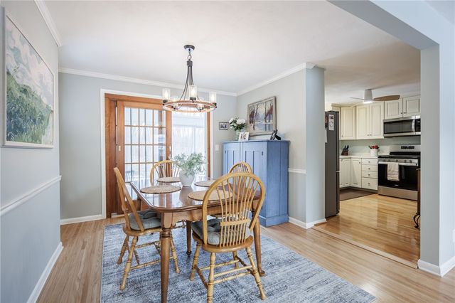 212 Creekwood Drive, Greece, NY 14626