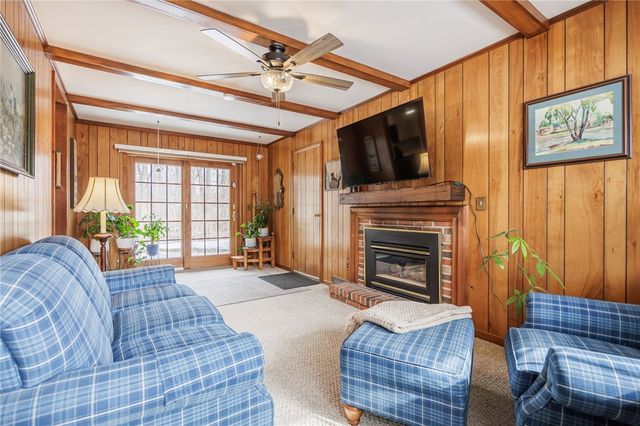 212 Creekwood Drive, Greece, NY 14626