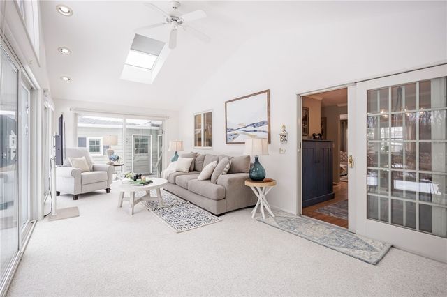 212 Creekwood Drive, Greece, NY 14626