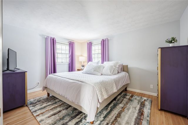 212 Creekwood Drive, Greece, NY 14626