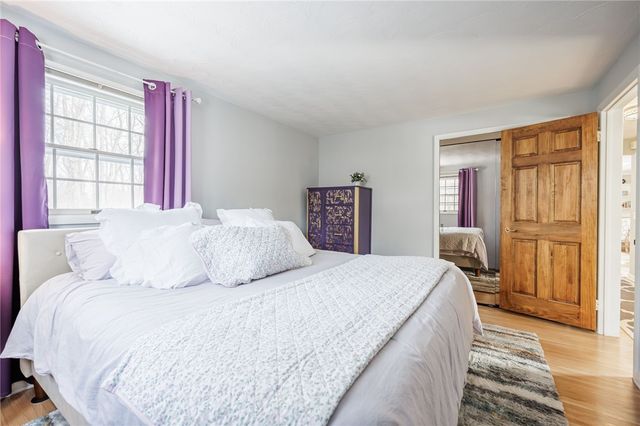 212 Creekwood Drive, Greece, NY 14626