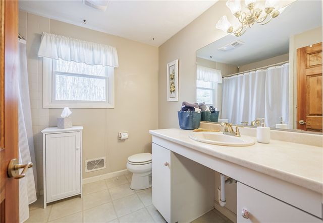 212 Creekwood Drive, Greece, NY 14626