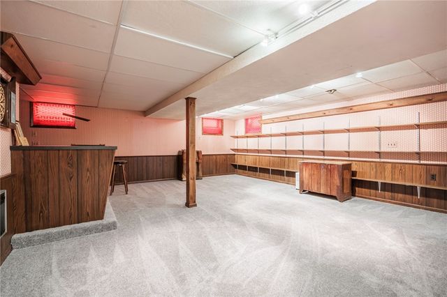 212 Creekwood Drive, Greece, NY 14626