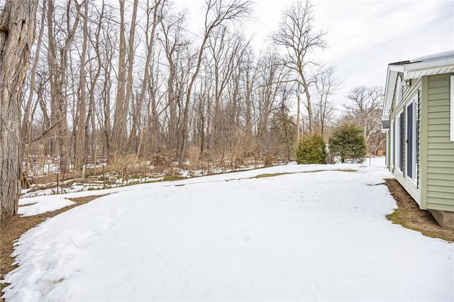 212 Creekwood Drive, Greece, NY 14626