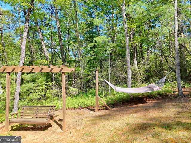 421 Hickory Nut Mtn, Tallulah Falls, GA 30573
