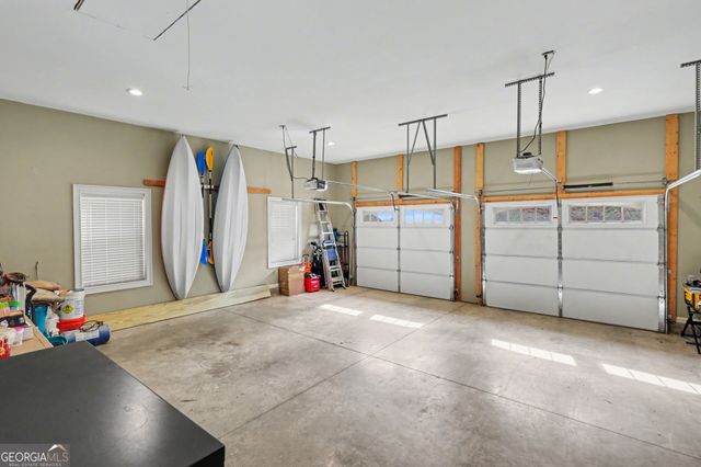 421 Hickory Nut Mtn, Tallulah Falls, GA 30573