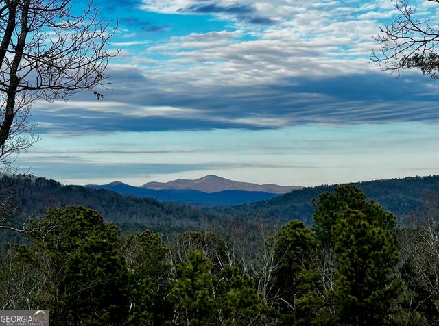 421 Hickory Nut Mtn, Tallulah Falls, GA 30573