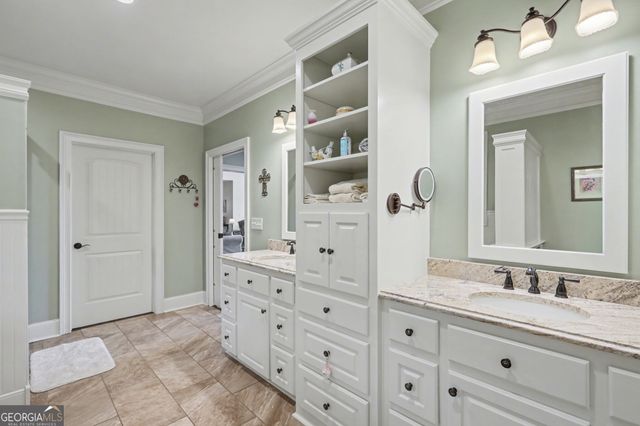 421 Hickory Nut Mtn, Tallulah Falls, GA 30573