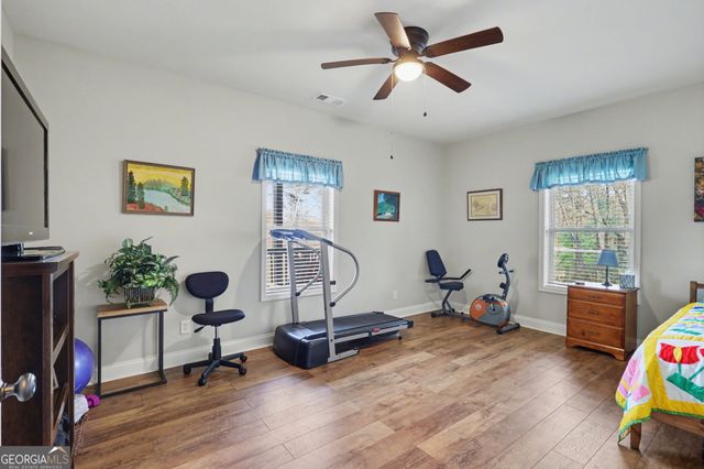 421 Hickory Nut Mtn, Tallulah Falls, GA 30573