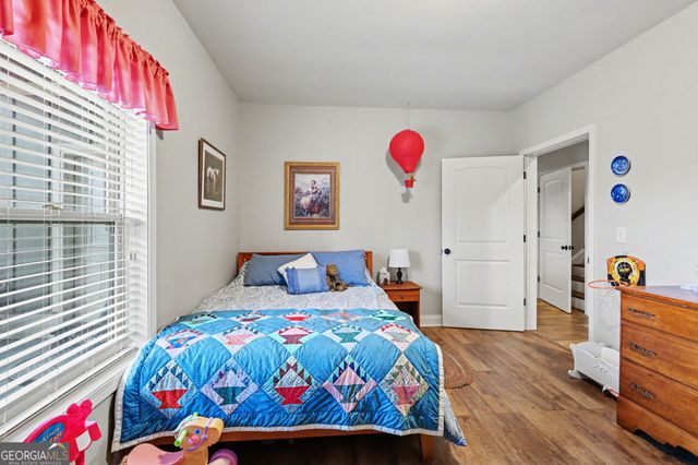 421 Hickory Nut Mtn, Tallulah Falls, GA 30573