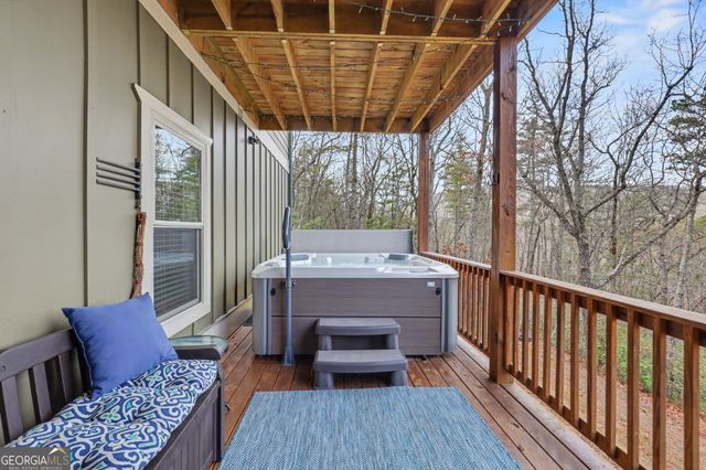 421 Hickory Nut Mtn, Tallulah Falls, GA 30573