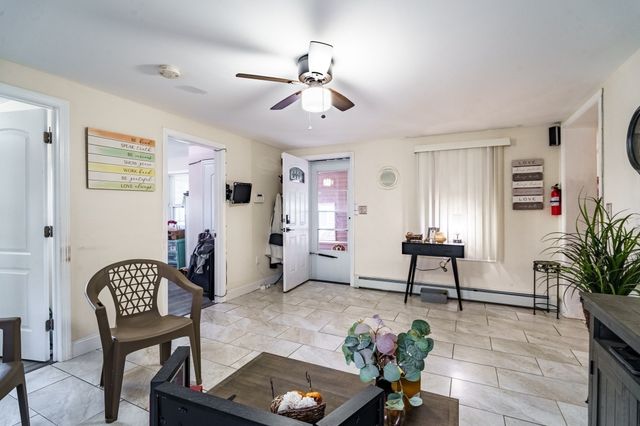 26 Benefit St, Southbridge, MA 01550