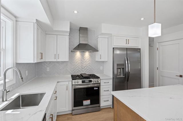 206 Devonshire Drive, New Hyde Park, NY 11040