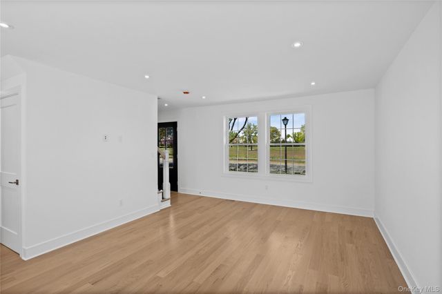 206 Devonshire Drive, New Hyde Park, NY 11040