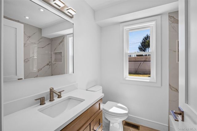 206 Devonshire Drive, New Hyde Park, NY 11040