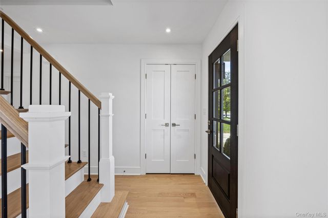 206 Devonshire Drive, New Hyde Park, NY 11040