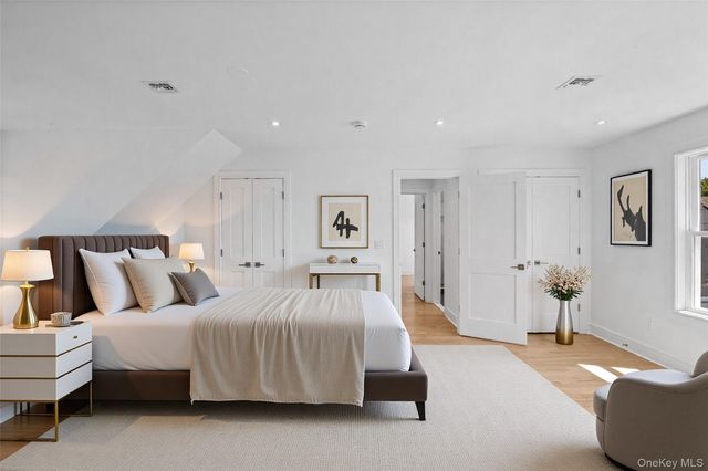 206 Devonshire Drive, New Hyde Park, NY 11040