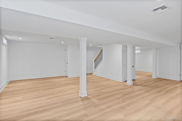 206 Devonshire Drive, New Hyde Park, NY 11040