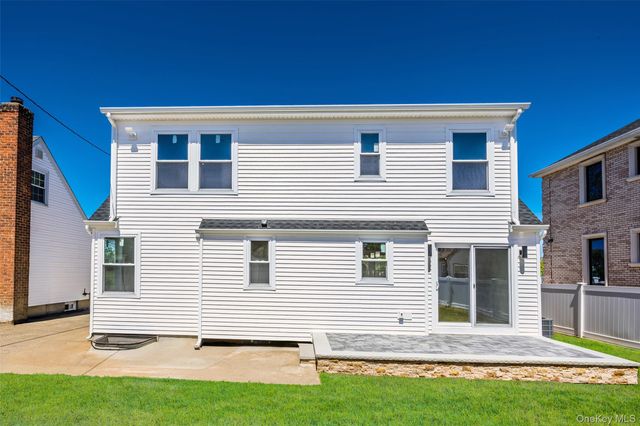 206 Devonshire Drive, New Hyde Park, NY 11040