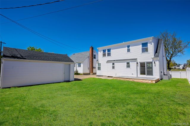 206 Devonshire Drive, New Hyde Park, NY 11040