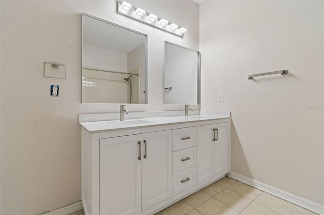 3566 HIGH HAMPTON CIRCLE, Tampa, FL 33610