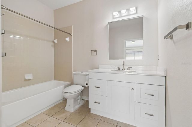 3566 HIGH HAMPTON CIRCLE, Tampa, FL 33610