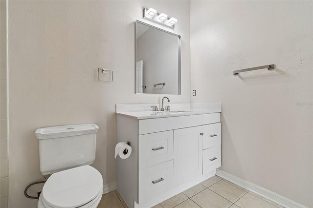 3566 HIGH HAMPTON CIRCLE, Tampa, FL 33610