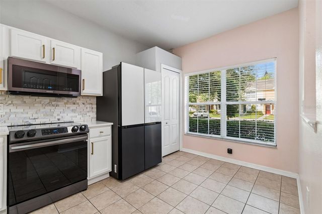 3566 HIGH HAMPTON CIRCLE, Tampa, FL 33610