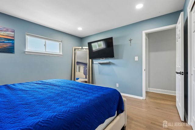 12 Woodland Road, Jamesburg, NJ 08831